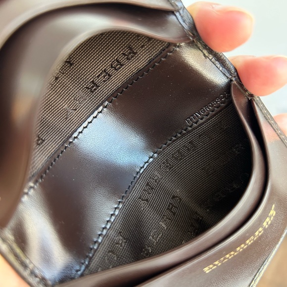 Authentic Burberry Bifold Card/ID Holder - Picture 4 of 4